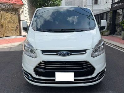 Ford Tourneo Titanium 2021 – Gia Đình Rộng Rãi, Đẳng Cấp