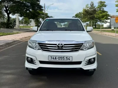 Toyota Fortuner 2.4G 4×2 AT 2016