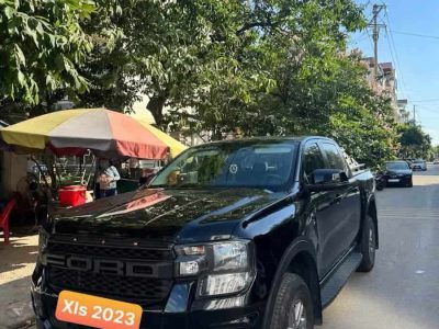 Ford Ranger XLS 2.0AT sản xuất 2023