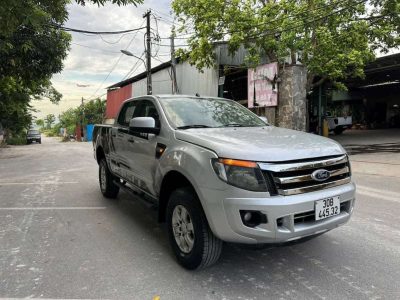 Bán xe Ford Ranger sx 2014 xe đẹp nét căng
