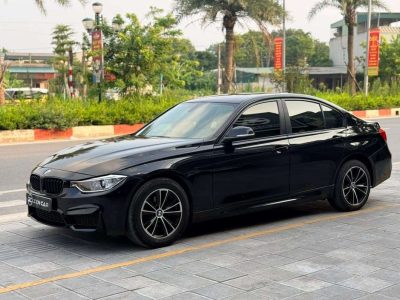 Bmw 320i 2012 bản full lên rất nhiều đồ chơi