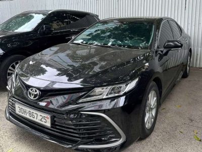 Camry 2022 2.0G lăn bánh 4v km