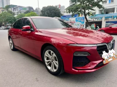 VinFast LUX A2.0 Tiêu chuẩn 2021