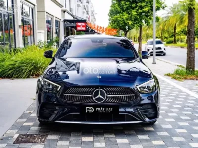Mercedes-Benz E300 AMG 2021