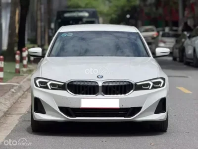 BMW 320i Sport Line 2024