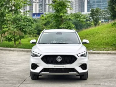 MG ZS STD+ 2025