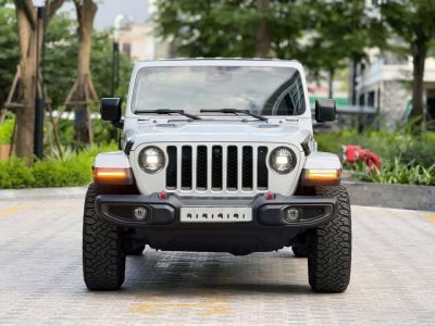 Bán xe Jeep Wrangler 2024