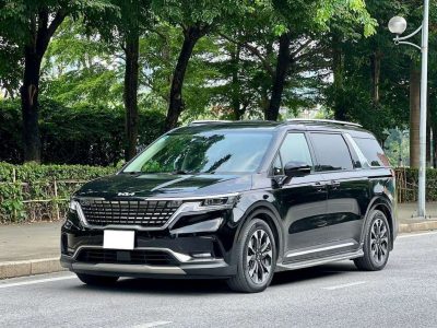 Kia carnival 2021 lô gô mới siganture 2.2D đi 15v