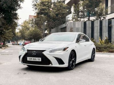 Lexus ES250 F-sport 2022 chạy 6,9vạn