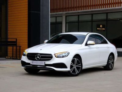 Mercedes E180 Sản xuất 2021 Màu trắng nội thất đen
