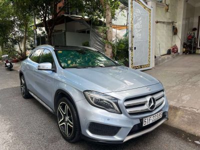 Mercedes GLA 250 đời 2015 màu xám bạc,nhập khẩu Đức