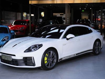 Panamera 4 Executive e-hybrid 2025 ĐKLĐ 2026
