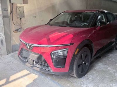 VF7 eco Vin2026 có HUD màu đỏ