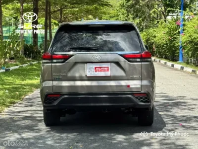Toyota Innova Cross Hybrid 2024
