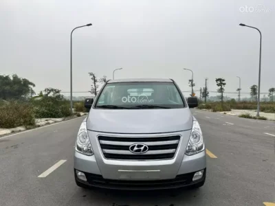 Hyundai Grand Starex 2.5 MT 2016