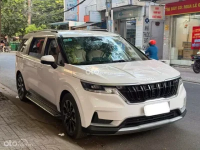 Kia Carnival 2.2D Luxury 2023