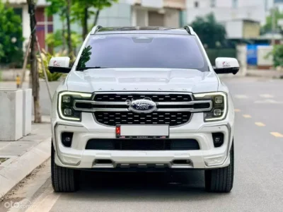 Ford Everest Platinum 2.0L 4×4 AT 2025
